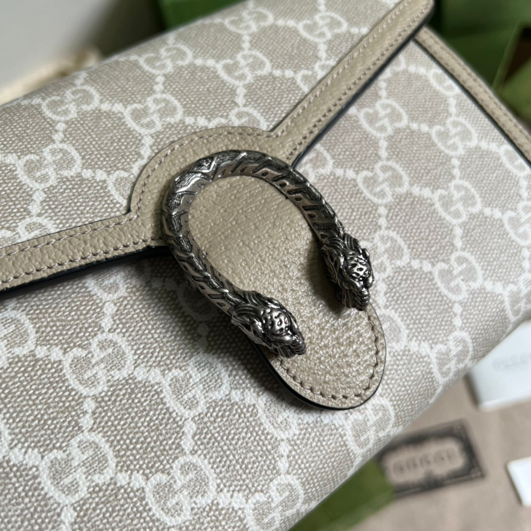 Gucci Dionysus Chain Wallet Beige and white GG Supreme canvas